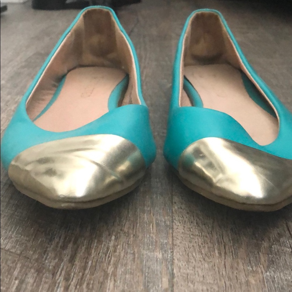 Flats - Picture 3 of 6